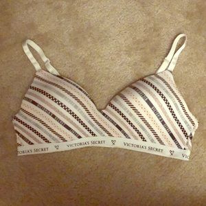Victoria’s Secret T Shirt Bra 38B